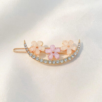 bobby pins and pearl acrylic hair clips